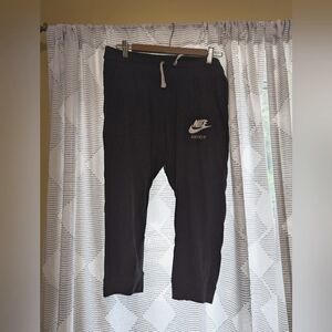 Nike Cropped/Capri Joggers